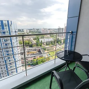  Апартаменты Petrovdom 284-285 In Prestigious In At Park