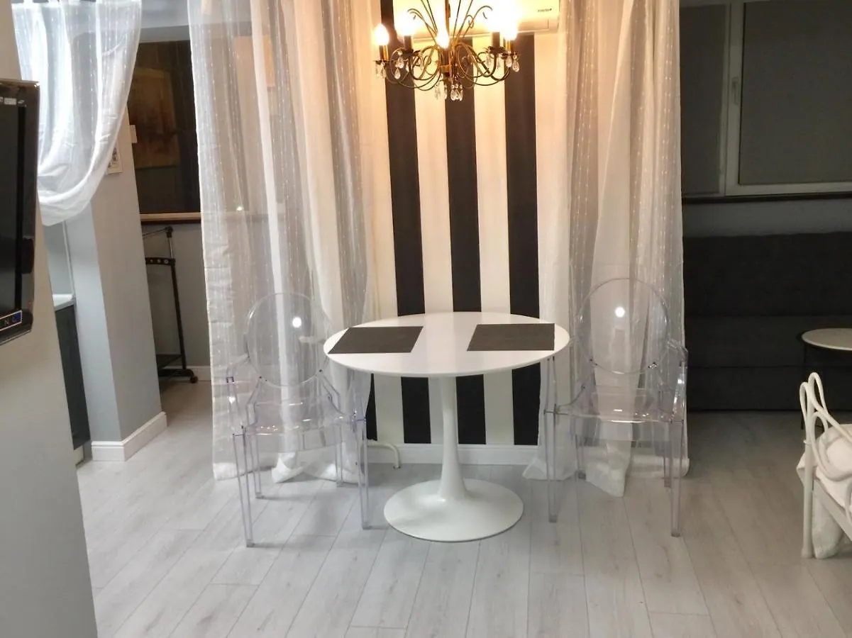 Apartament Charming Studio In Pechersk Kijów