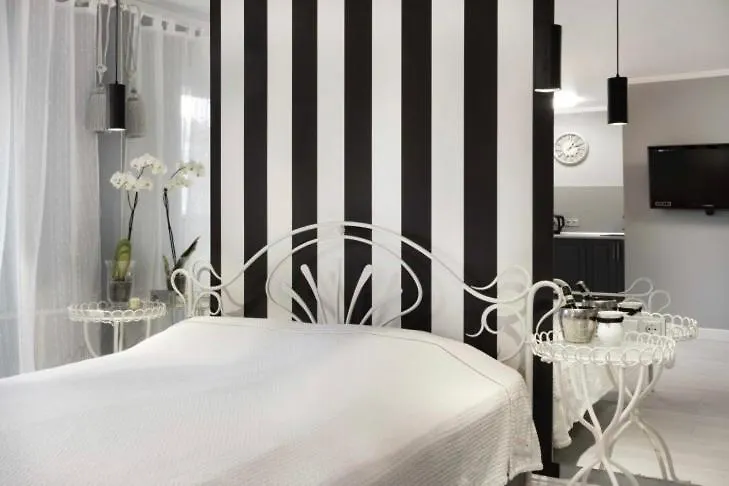 Charming Studio In Pechersk Kijów Ukraina